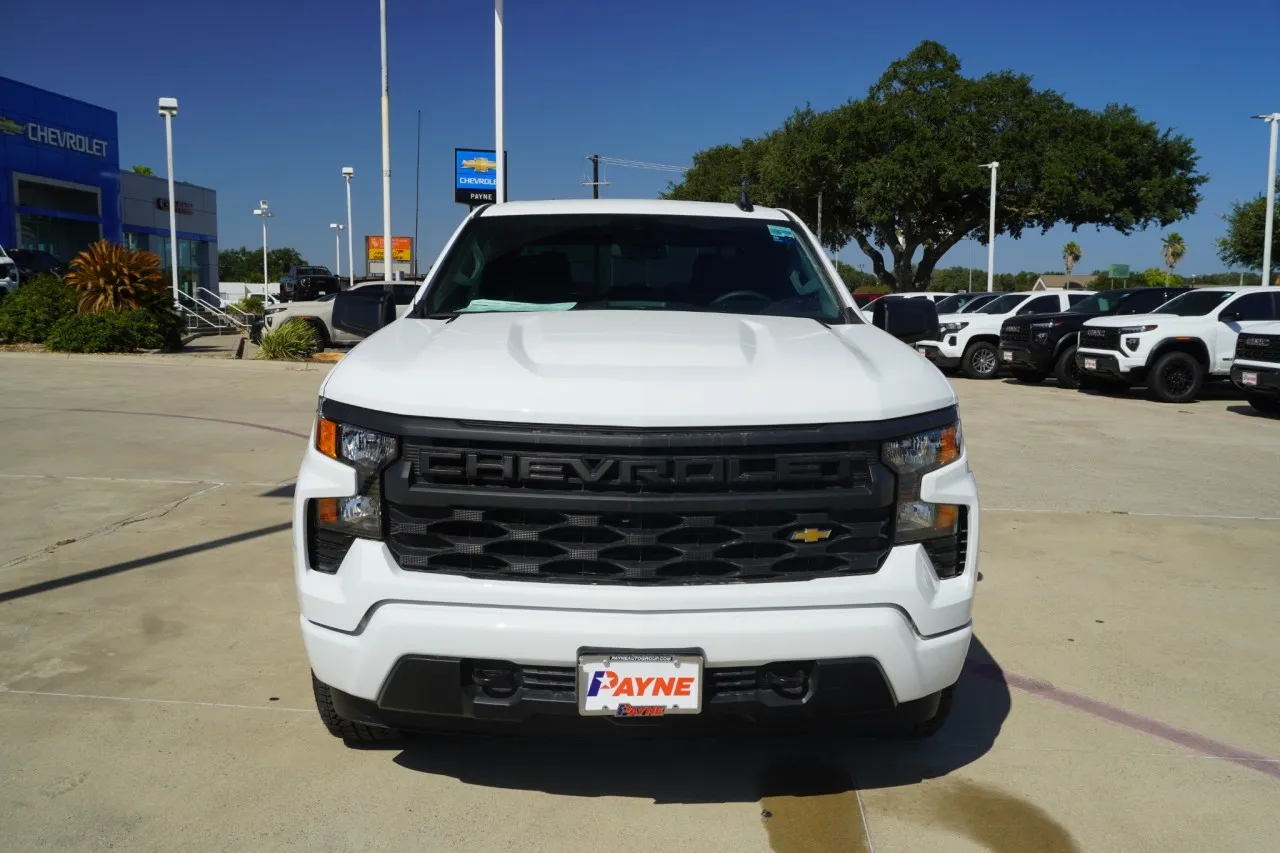 2026 Chevrolet Silverado 1500 Custom