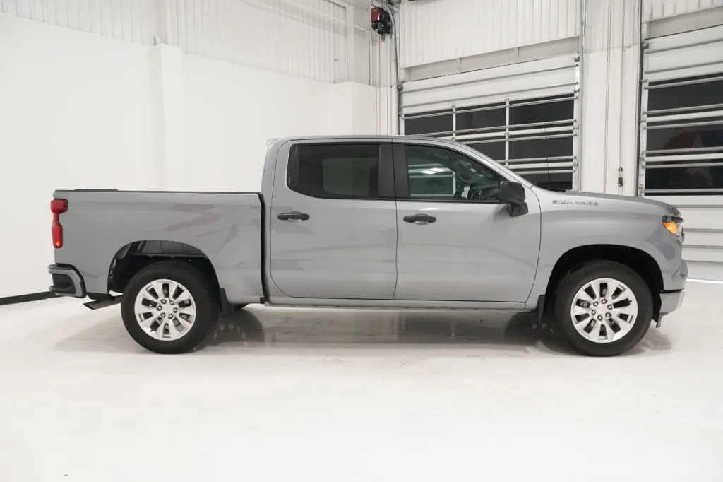 2026 Chevrolet Silverado 1500 Custom 2026 Chevrolet Silverado 1500 Custom