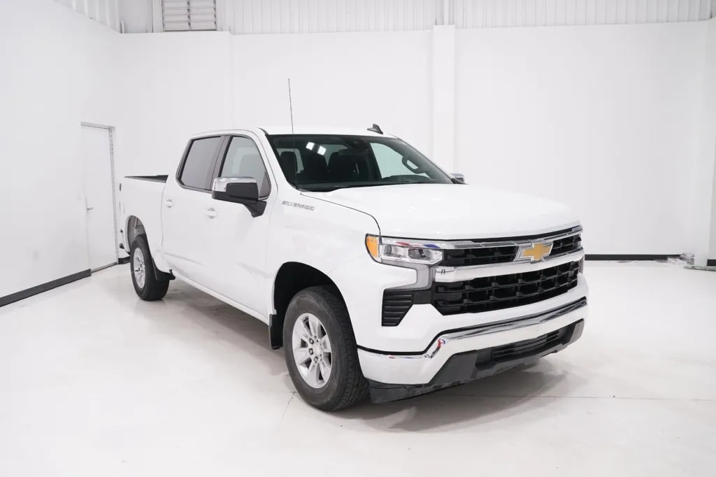 2025 Chevrolet Silverado 1500 LT