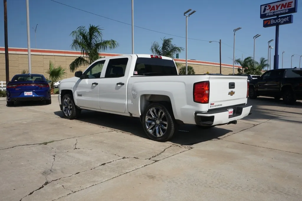 2018 Chevrolet Silverado 1500 Custom photo 9