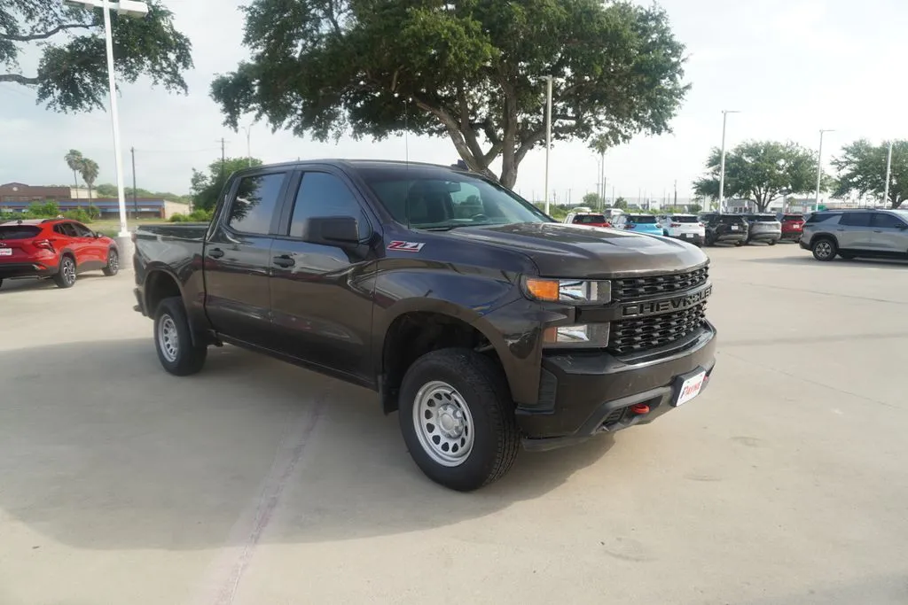 2021 Chevrolet Silverado 1500 Custom Trail Boss