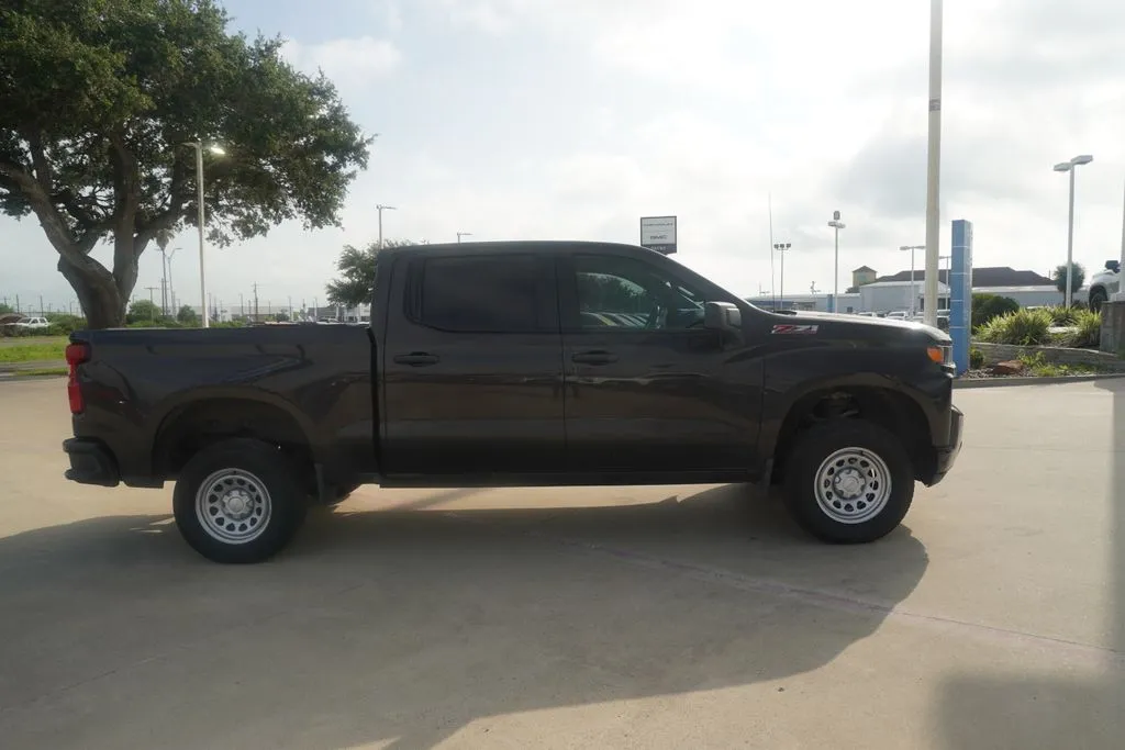 2021 Chevrolet Silverado 1500 Custom Trail Boss