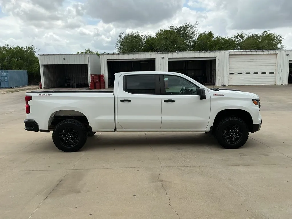 2023 Chevrolet Silverado 1500 Custom Trail Boss