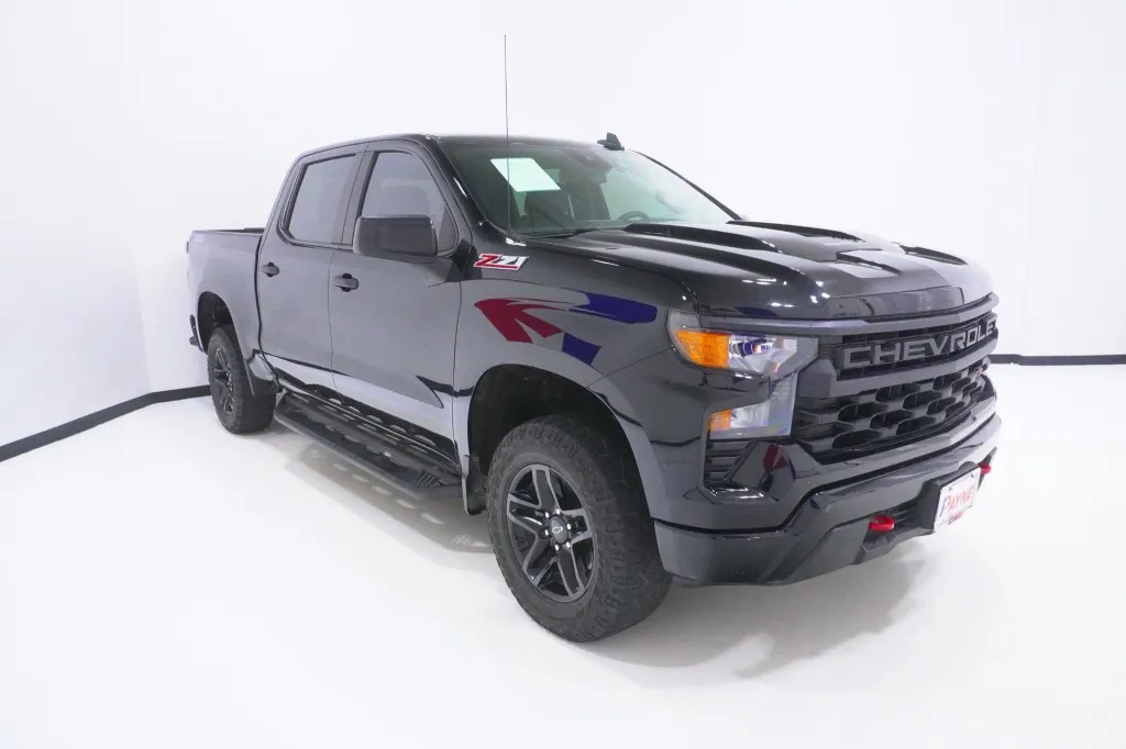 2023 Chevrolet Silverado 1500 Custom Trail Boss