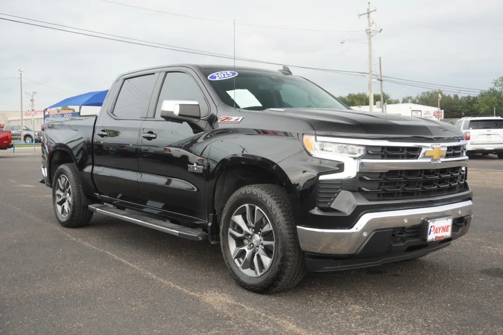 2025 Chevrolet Silverado 1500 LT