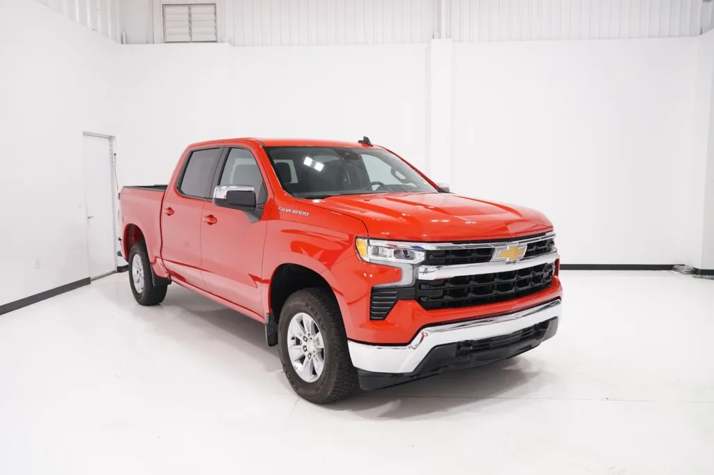 2025 Chevrolet Silverado 1500 LT