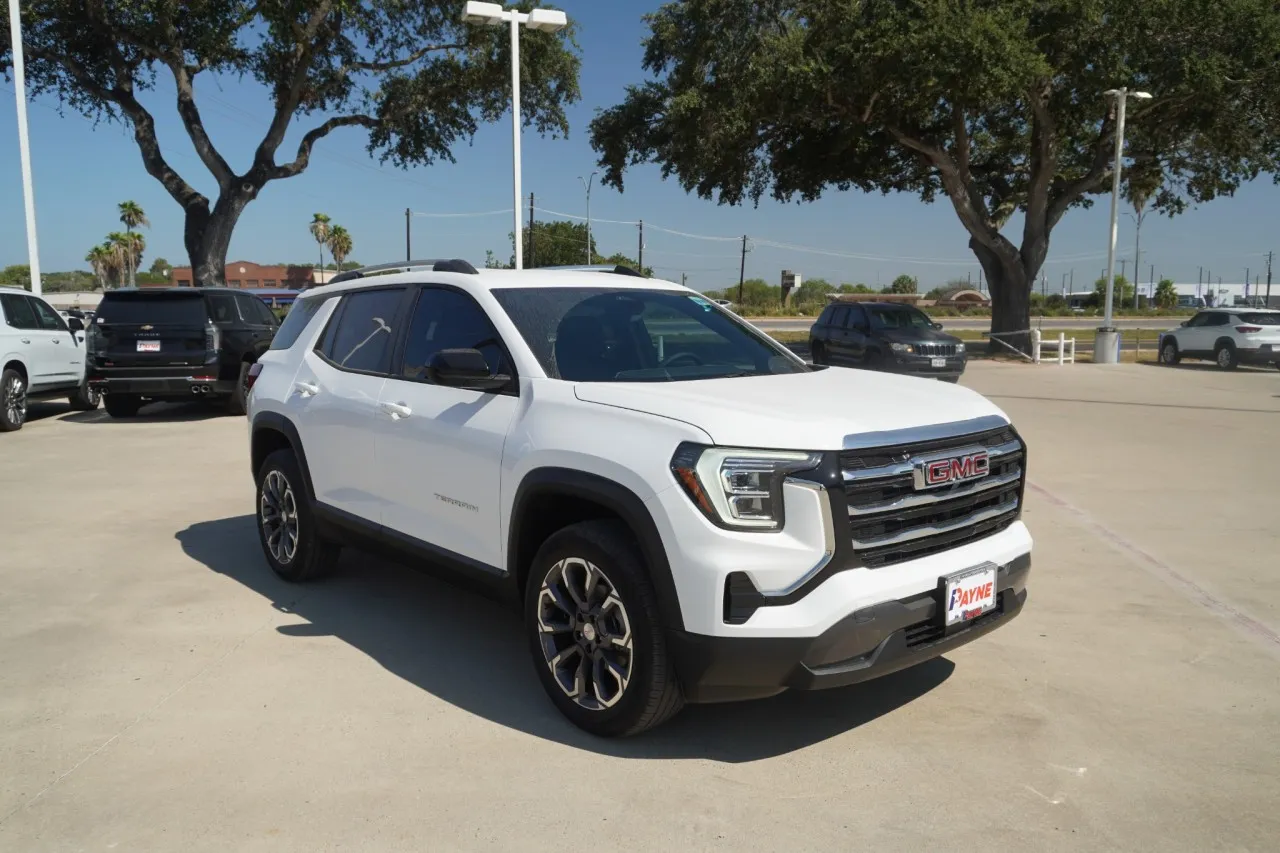 2027 GMC Terrain FWD Elevation
