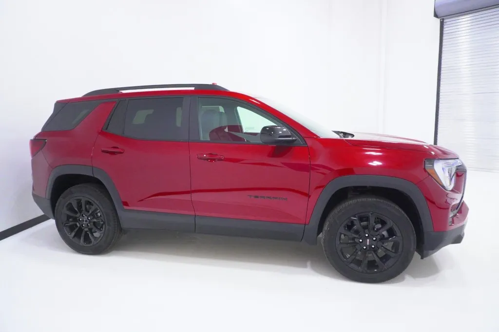 2027 GMC Terrain FWD Elevation