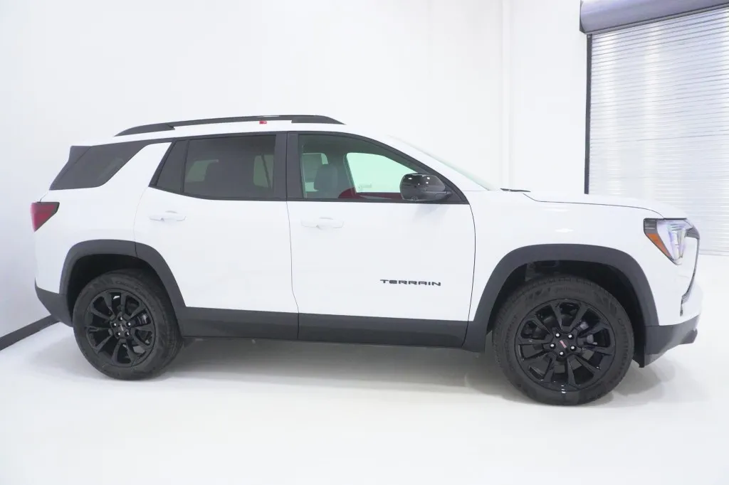 2027 GMC Terrain FWD Elevation