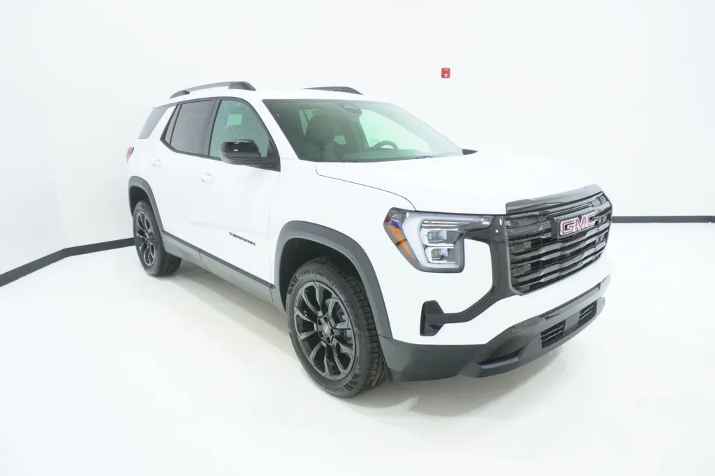 2027 GMC Terrain FWD Elevation