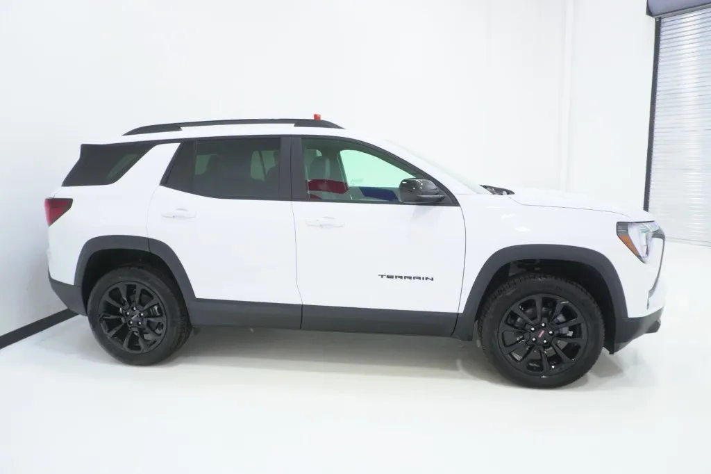 2027 GMC Terrain FWD Elevation