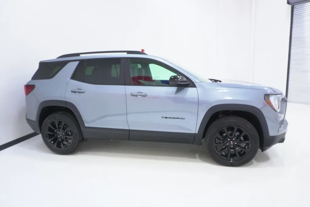 2027 GMC Terrain FWD Elevation