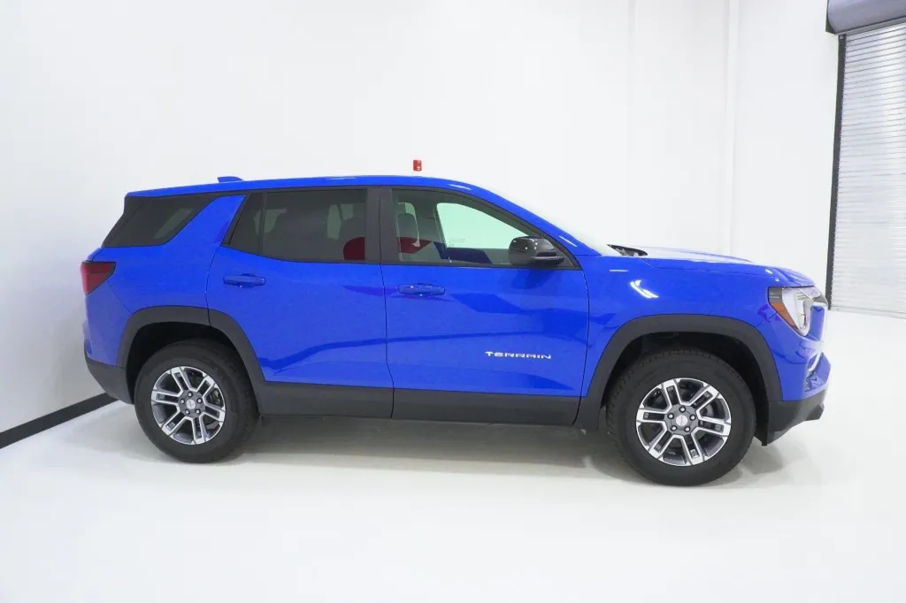 2027 GMC Terrain FWD Elevation