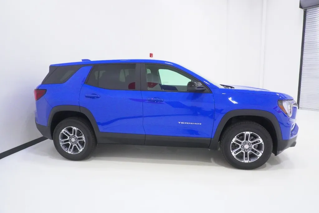 2027 GMC Terrain FWD Elevation