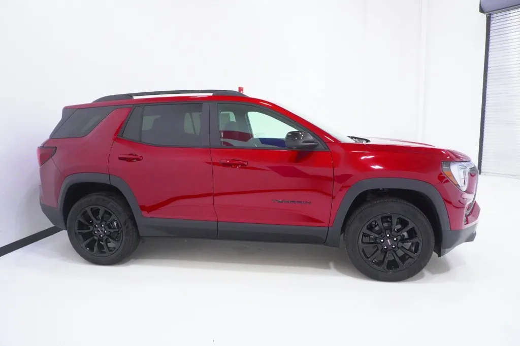 2027 GMC Terrain FWD Elevation