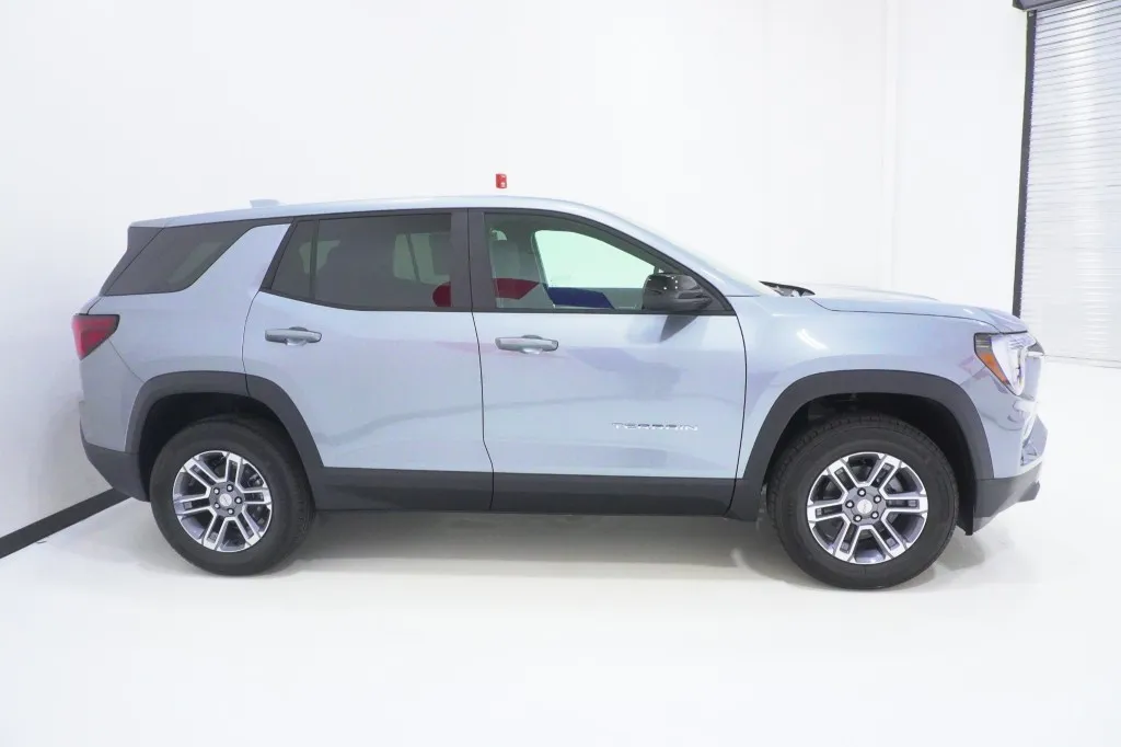 2027 GMC Terrain FWD Elevation