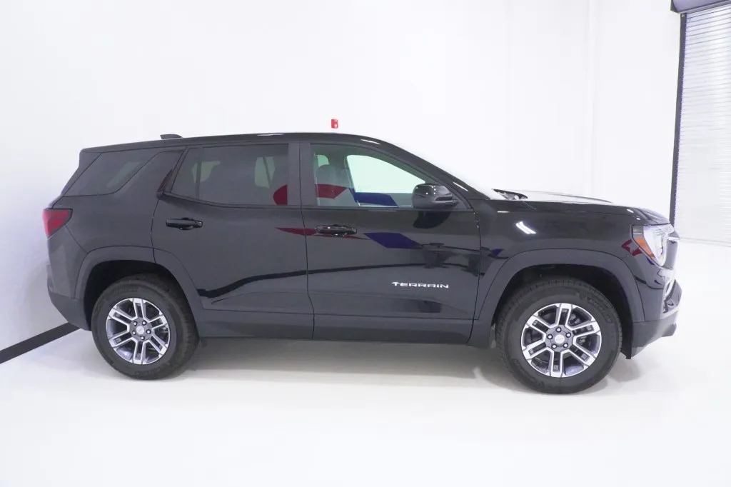 2027 GMC Terrain FWD Elevation