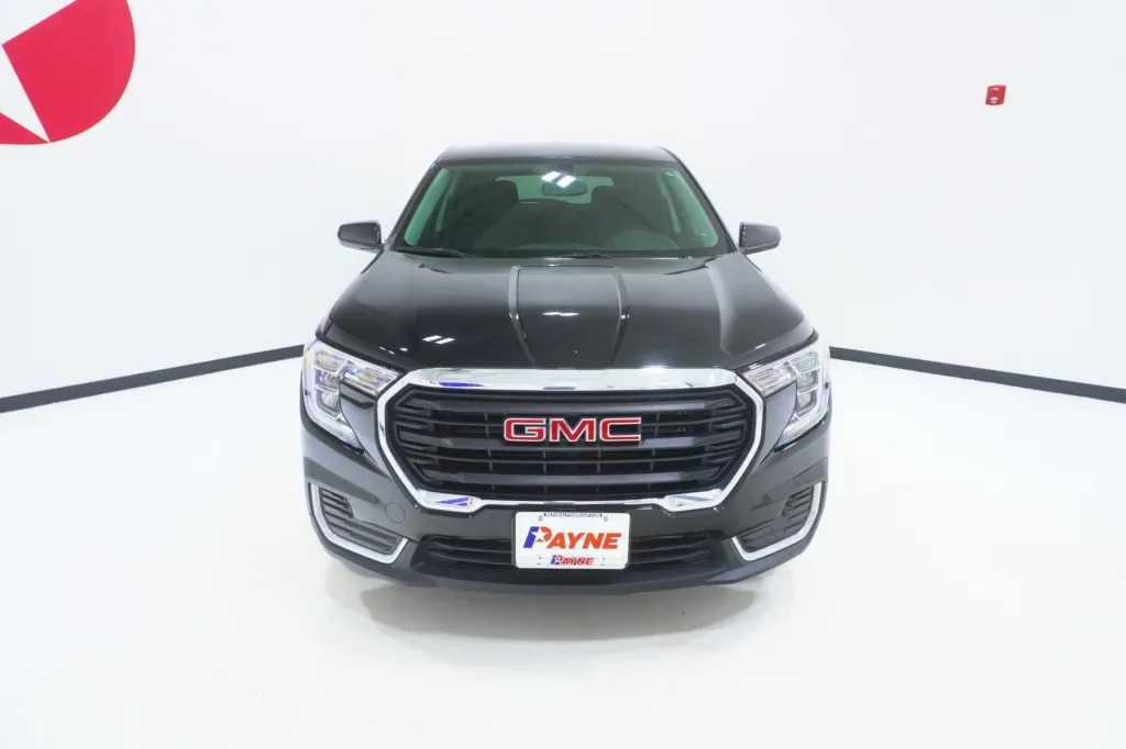 2024 GMC Terrain SLE 2024 GMC Terrain SLE