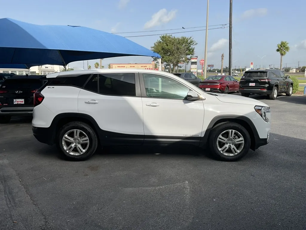 2024 GMC Terrain SLE