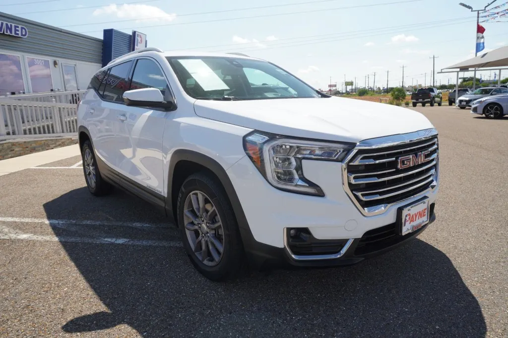 2024 GMC Terrain SLT