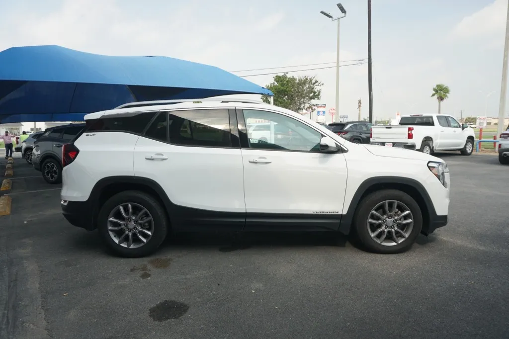 2024 GMC Terrain SLT