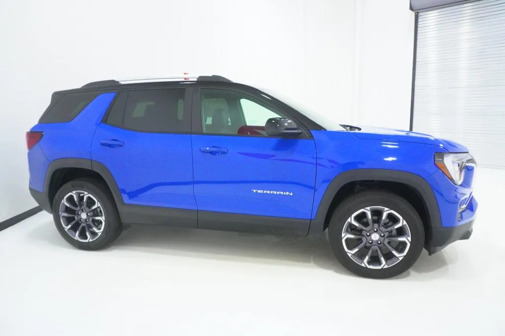 2027 GMC Terrain AWD Elevation