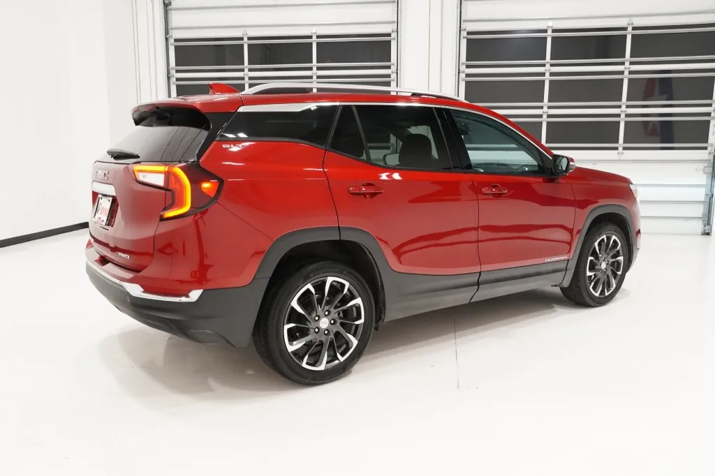 2024 GMC Terrain SLT 2024 GMC Terrain SLT