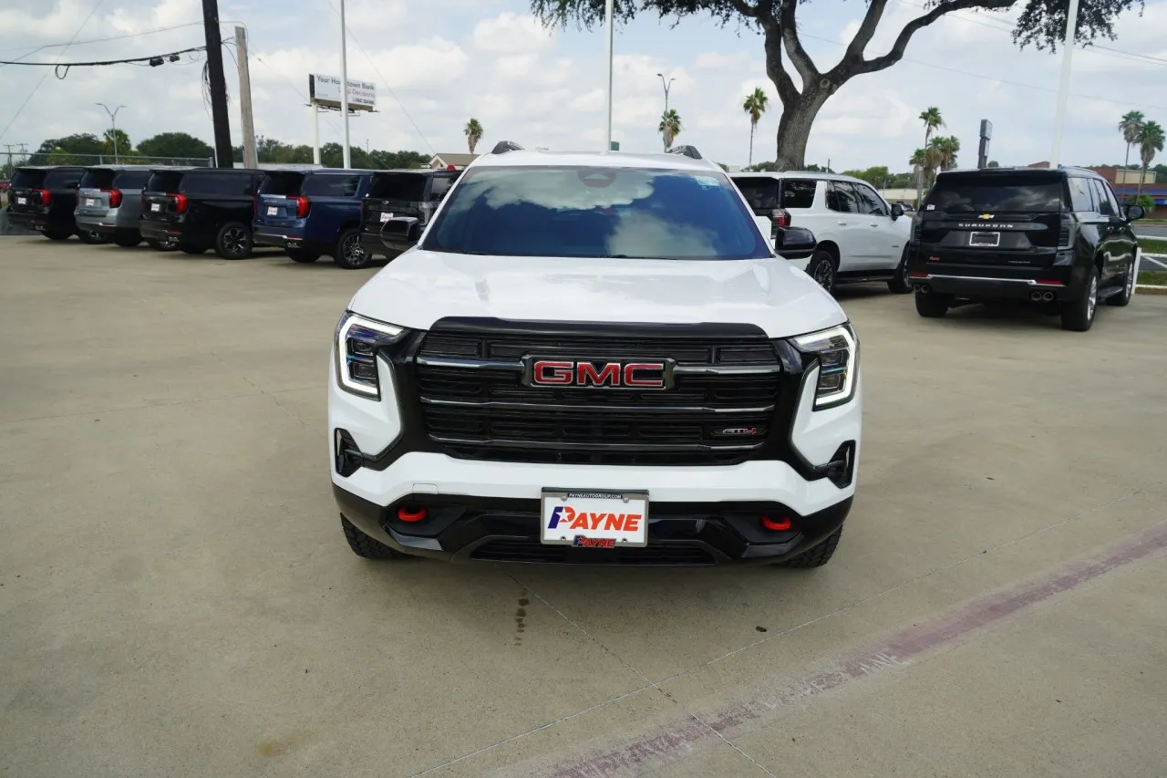 2027 GMC Terrain AWD AT4