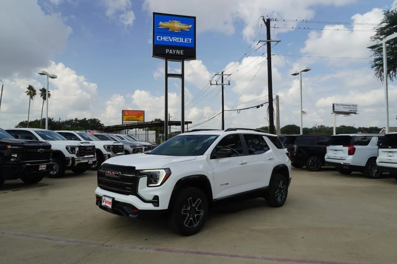 2027 GMC Terrain AWD AT4