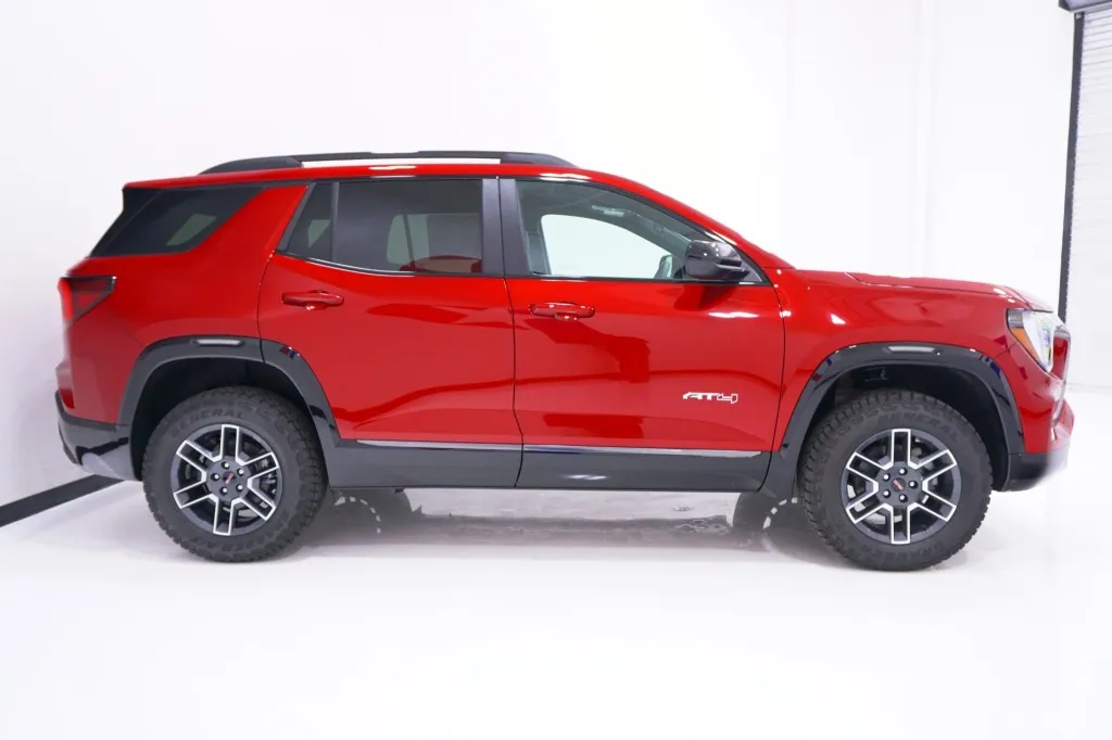 2026 GMC Terrain AWD AT4