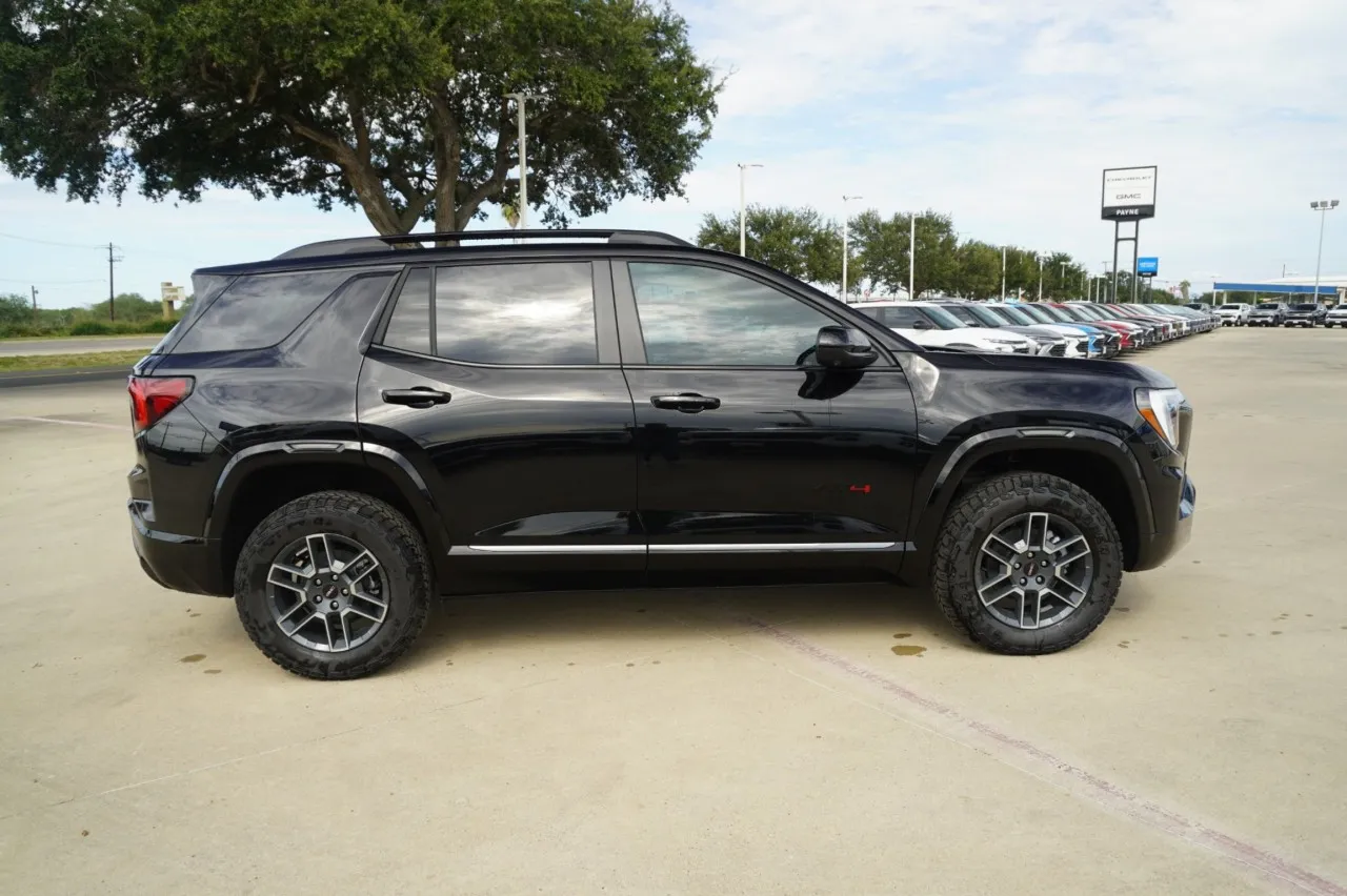 2027 GMC Terrain AWD AT4