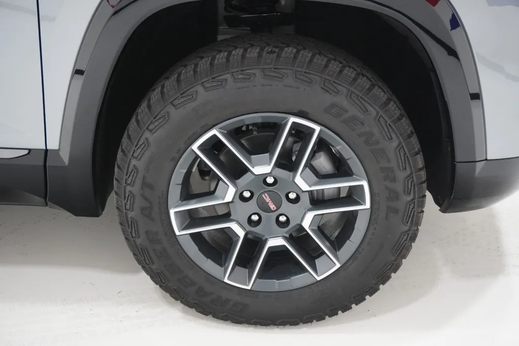 2027 GMC Terrain AWD AT4
