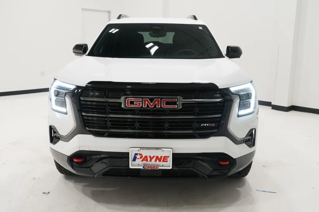 2026 GMC Terrain AWD AT4 2026 GMC Terrain AWD AT4