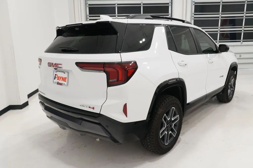 2026 GMC Terrain AWD AT4 2026 GMC Terrain AWD AT4