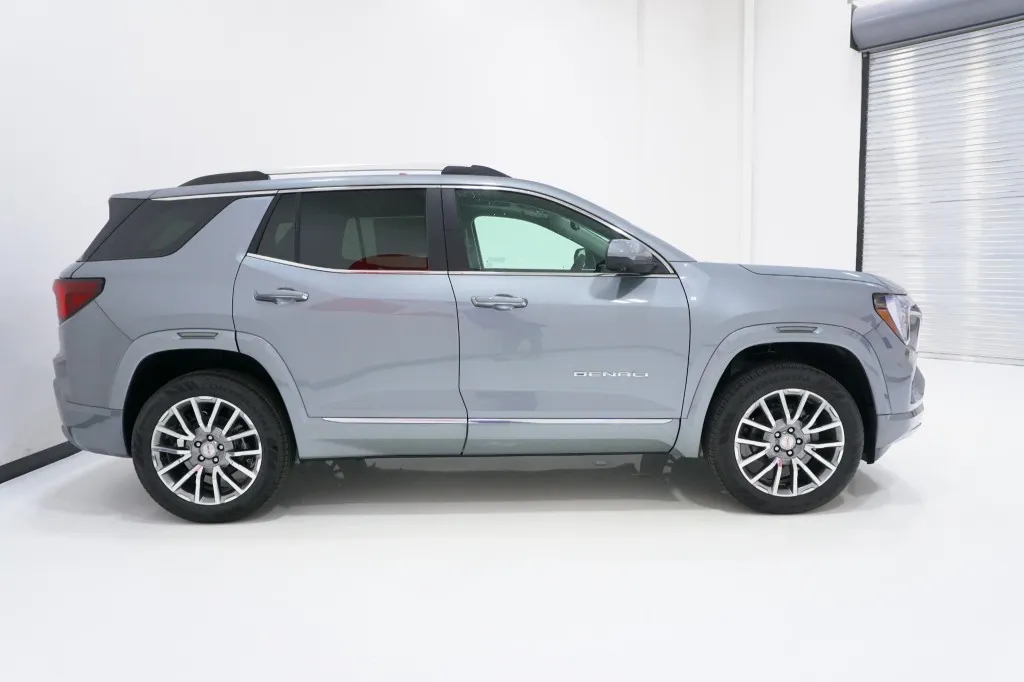 2026 GMC Terrain AWD Denali