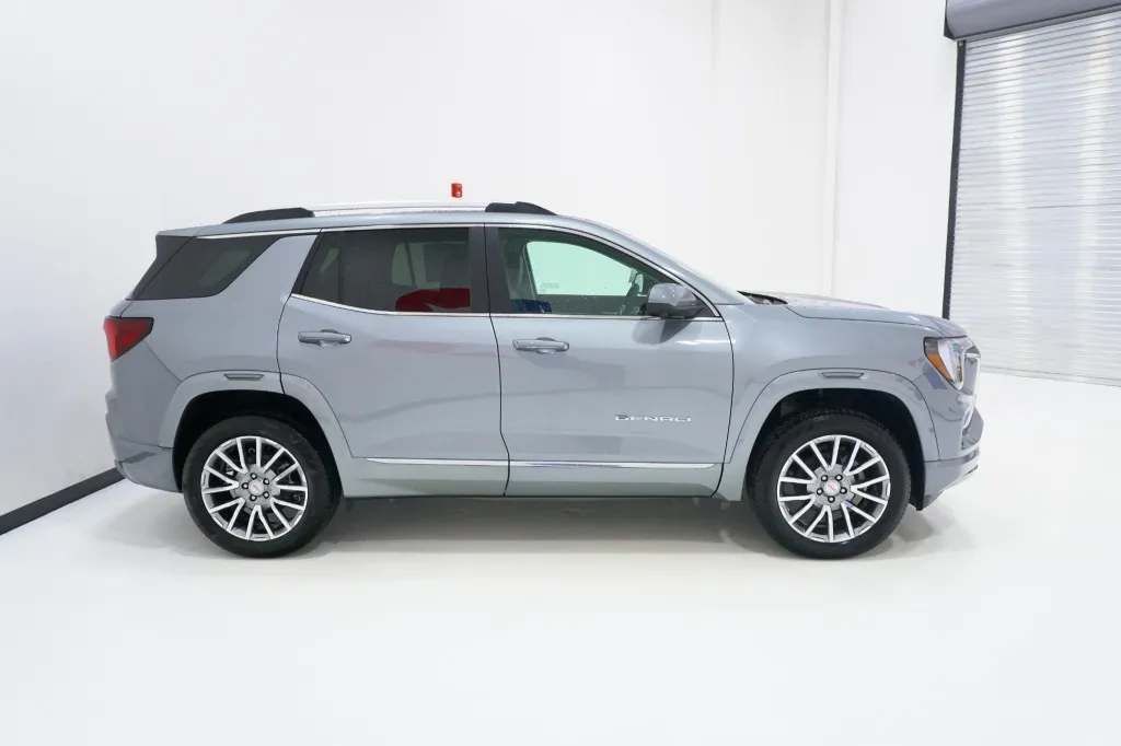 2026 GMC Terrain AWD Denali