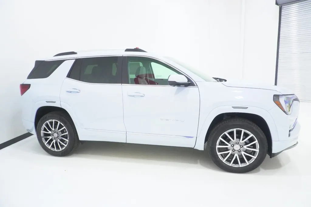 2027 GMC Terrain AWD Denali