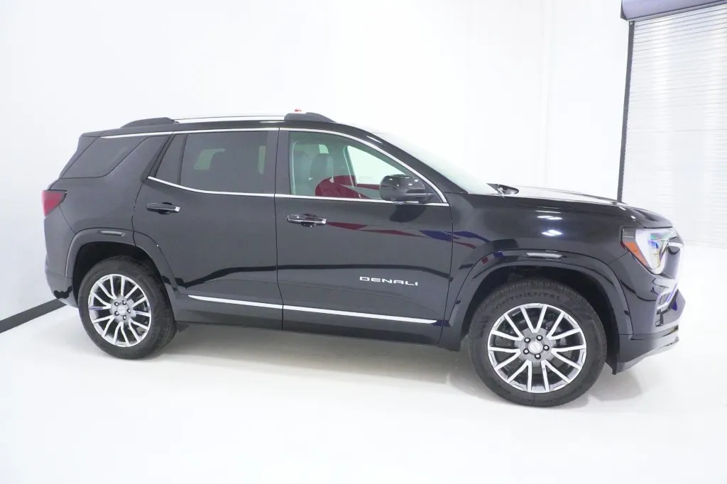 2027 GMC Terrain AWD Denali