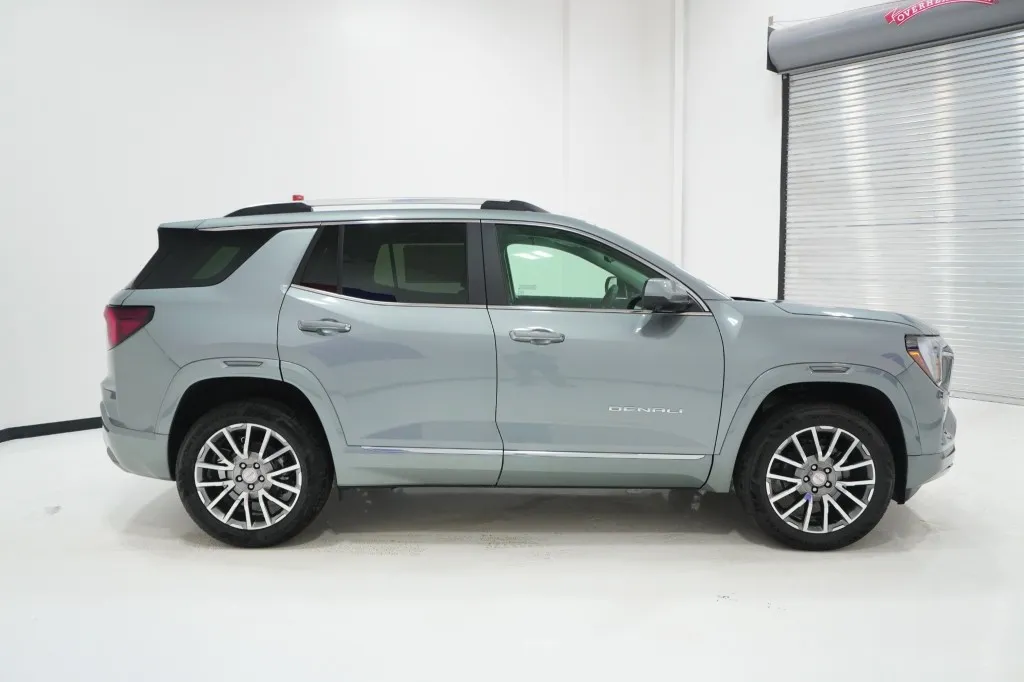 2027 GMC Terrain AWD Denali