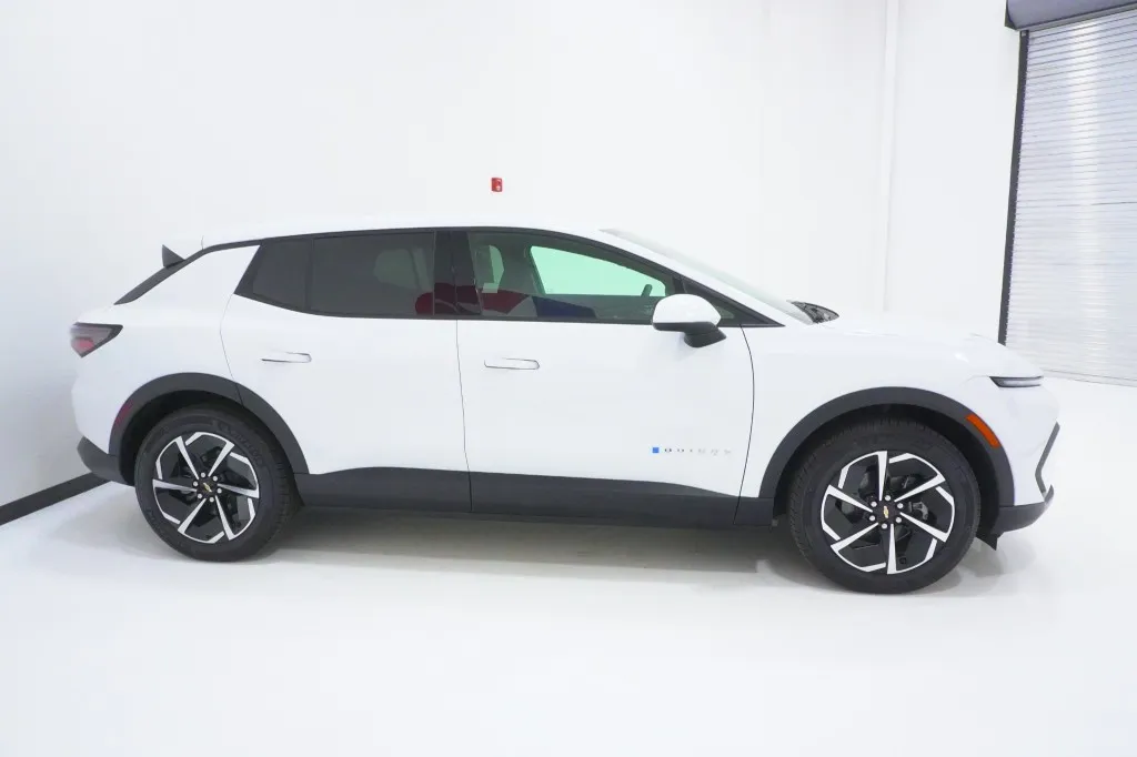 2026 Chevrolet Equinox EV LT1 w/PCY