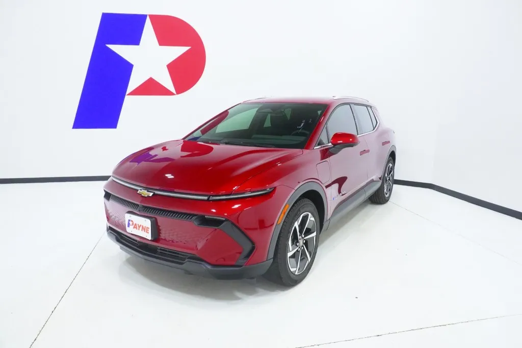 2026 Chevrolet Equinox EV 2LT's photo