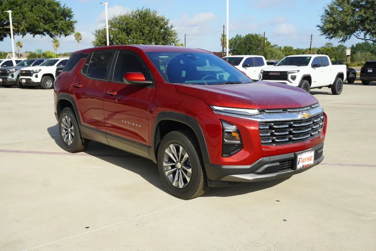 2027 Chevrolet Equinox FWD LT