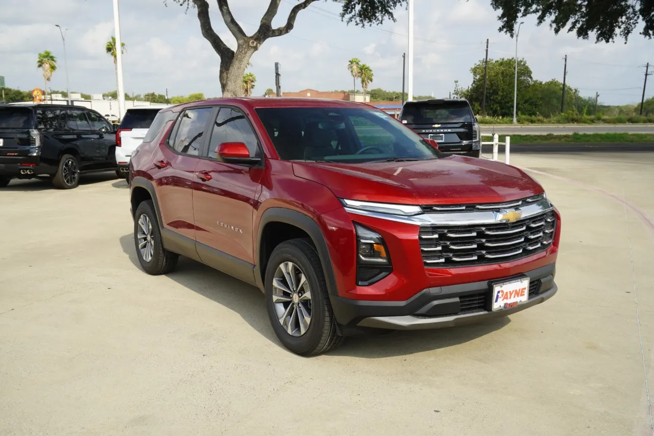 2027 Chevrolet Equinox FWD LT