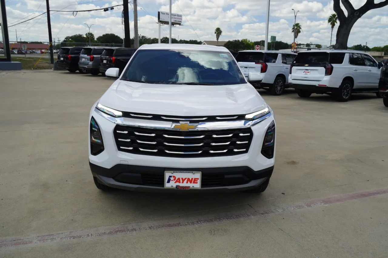 2027 Chevrolet Equinox FWD LT