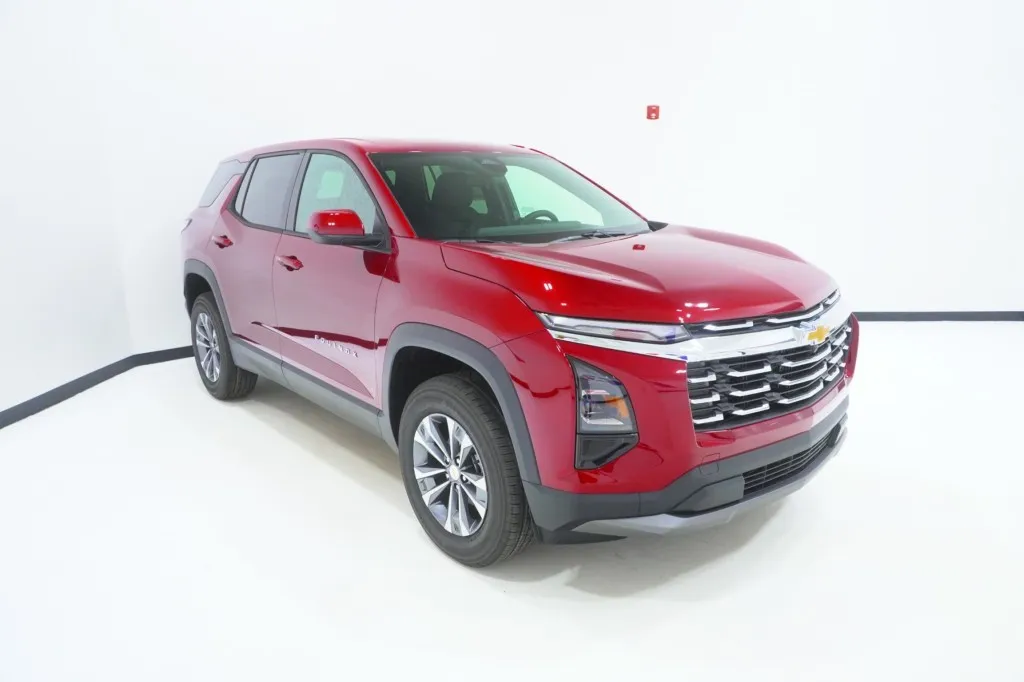 2027 Chevrolet Equinox FWD LT