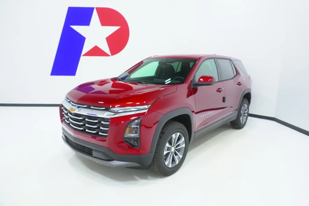 2027 Chevrolet Equinox FWD LT