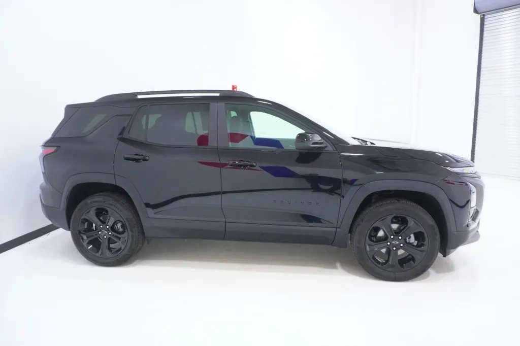 2027 Chevrolet Equinox FWD LT