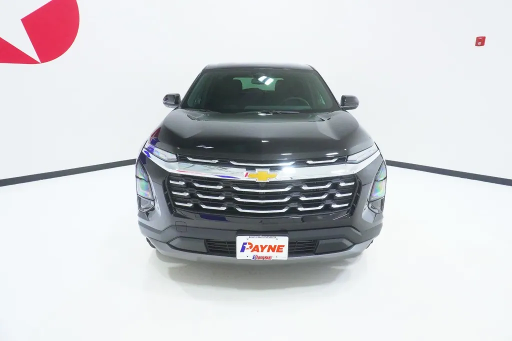 2027 Chevrolet Equinox FWD LT
