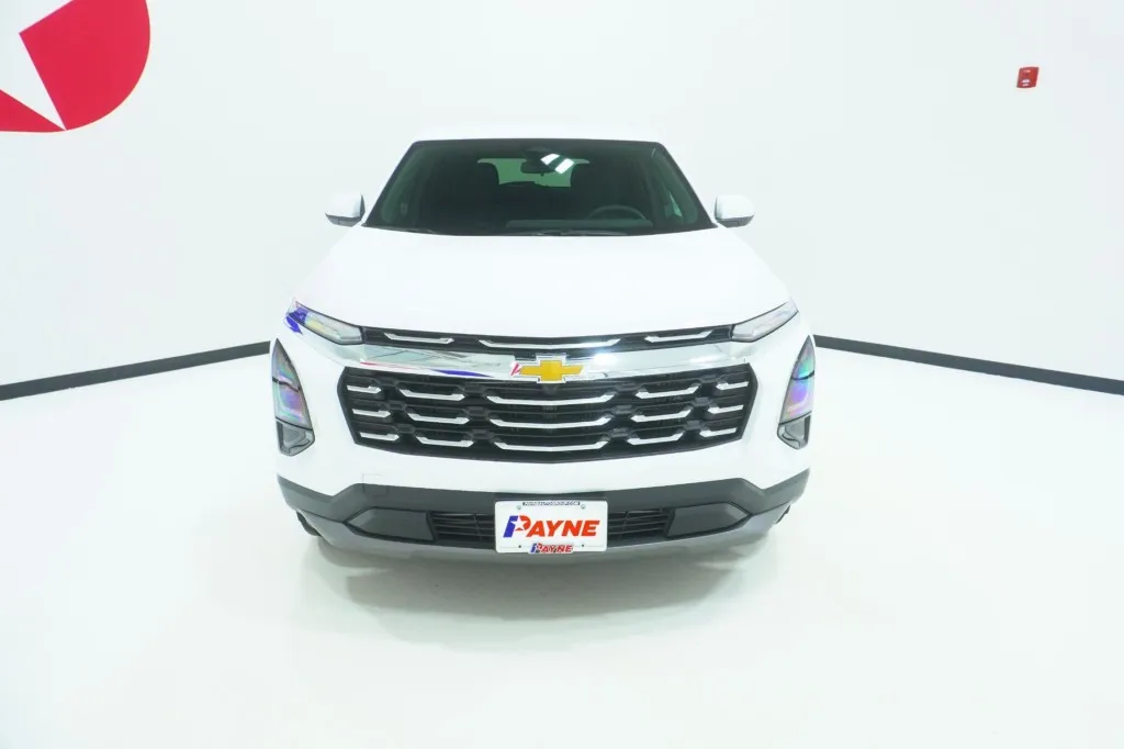 2027 Chevrolet Equinox FWD LT