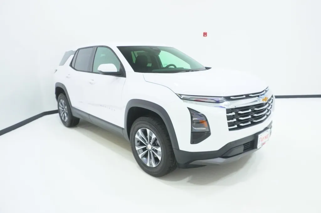 2027 Chevrolet Equinox FWD LT